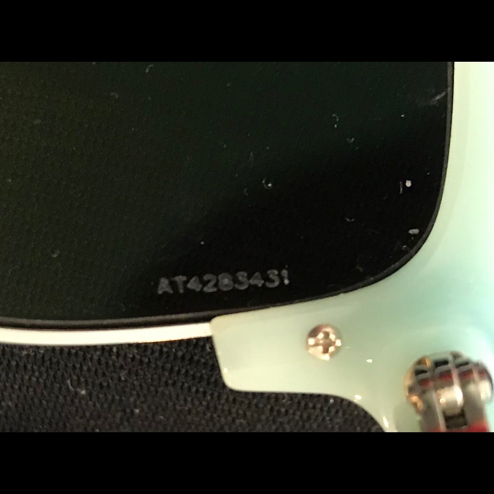 Beauteous Tiffany & Co. Locks Sunglasses - Picture 6 of 6